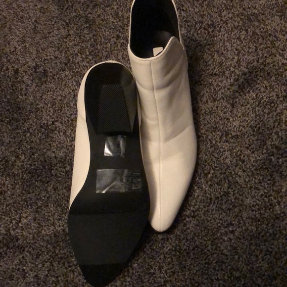 Heel 🥾 - Picture 3 of 3